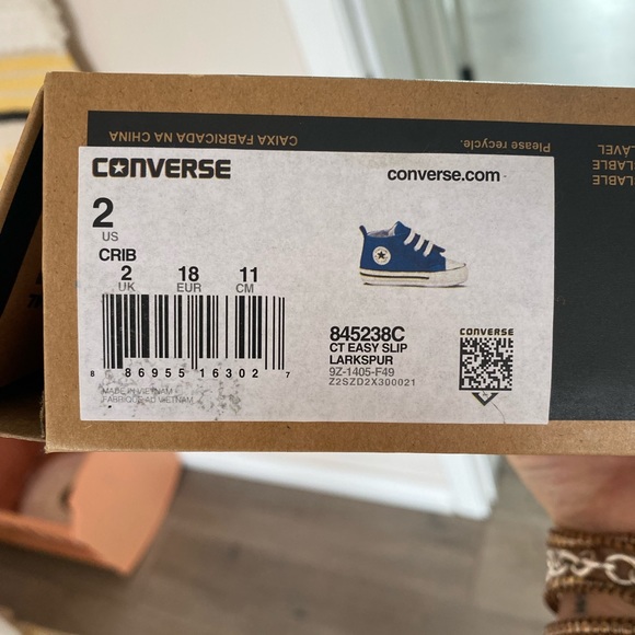 Baby Converse - Picture 2 of 4